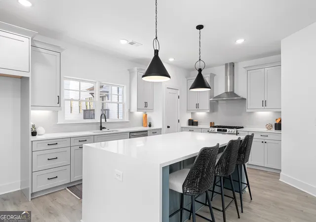 Photo 2 of Single family home for sale at 3311 Stillwood Dr, Hapeville, GA 30354 | MLS# 10728822 | Listing updated on 2026-09-14
