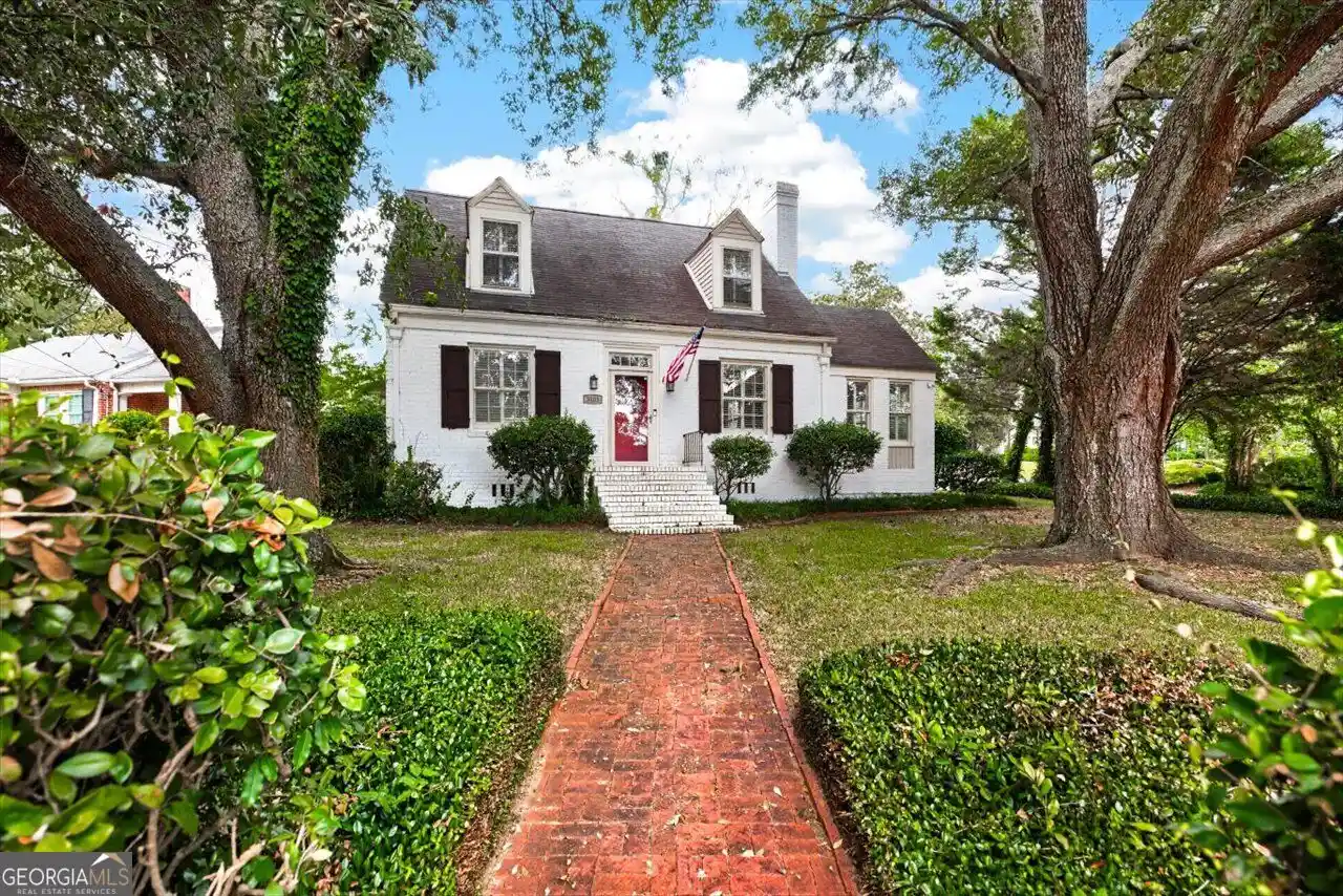 Photo 1 of Single family home for sale at 3405 Ridge Ave, Macon, GA 31204 | MLS# 10867194 | Listing updated on 2026-10-19