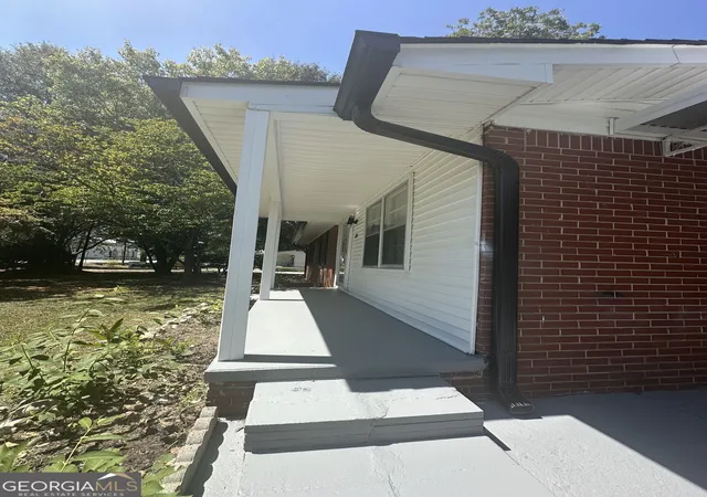 Photo 3 of House for sale at 600 E Lanier Ave W, Fayetteville, GA 30214 | MLS# 10835250 | Listing updated on 2026-09-11