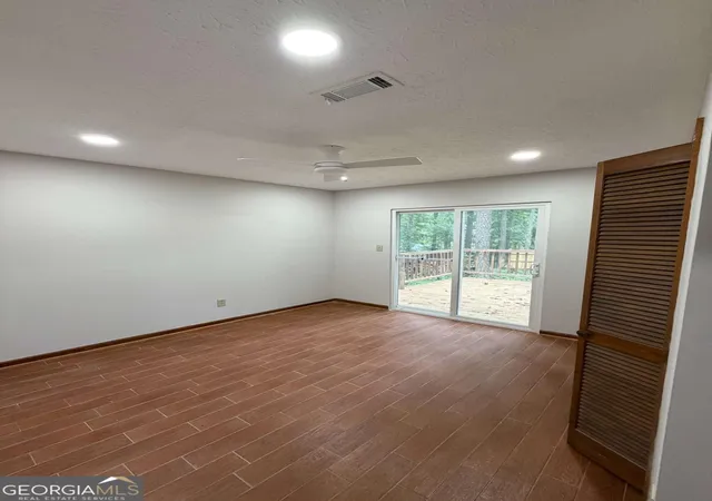 Photo 2 of Single family home for sale at 1094 Crystal Lake Rd, Atlanta, GA 30349 | MLS# 10817745 | Listing updated on 2026-08-17
