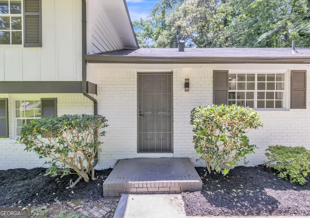 Photo 3 of Single family home for sale at 4374 Cedar Ridge Trl, Stone Mountain, GA 30083 | MLS# 10709610 | Listing updated on 2026-08-12