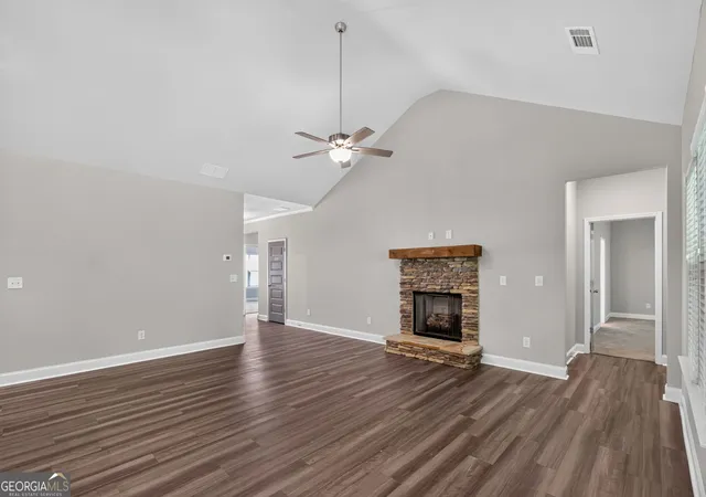 Photo 4 of Single family home for sale at 131 Holtz Dr, Carrollton, GA 30117 | MLS# 10824571 | Listing updated on 2026-08-26