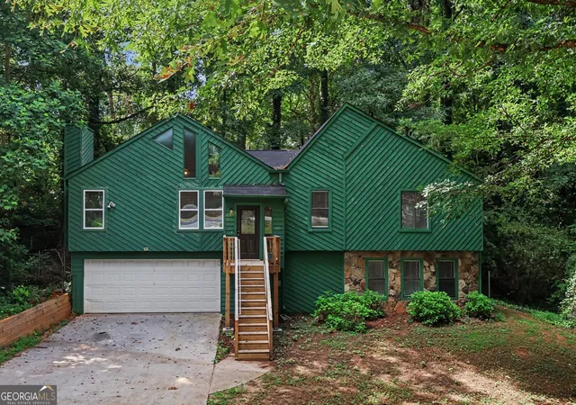 Photo 3 of Single family home for sale at 5182 Manitou Way, Stone Mountain, GA 30087 | MLS# 10803536 | Listing updated on 2026-08-09