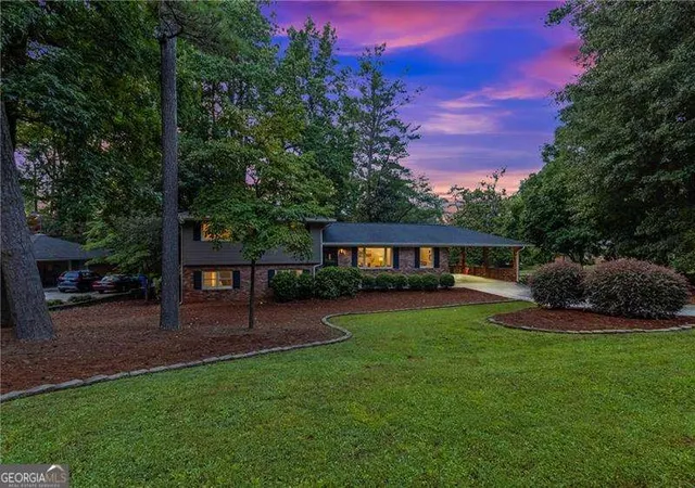 2nd image of 1684 Cartwright Ct, Decatur, GA 30033 | MLS# 10806919