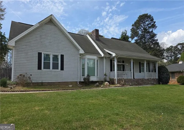 Photo 1 of Single family home for sale at 3033 Skyland Dr, Snellville, GA 30078 | MLS# 10722696 | Listing updated on 2026-07-08