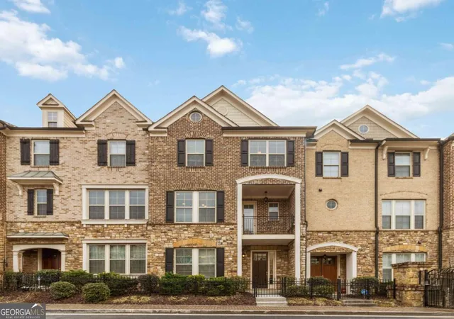 Townhouse for sale at 1437 Druid Manor Blvd Ne, Atlanta, GA 30329 | MLS# 10708268
