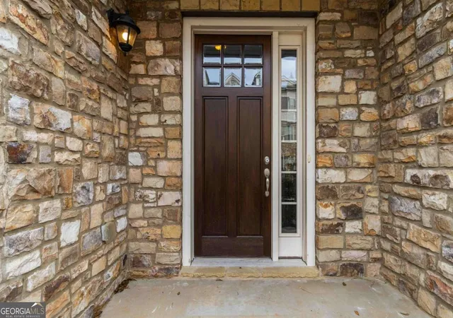 Photo 2 of Townhouse for sale at 1437 Druid Manor Blvd Ne, Atlanta, GA 30329 | MLS# 10708268 | Listing updated on 2026-09-22