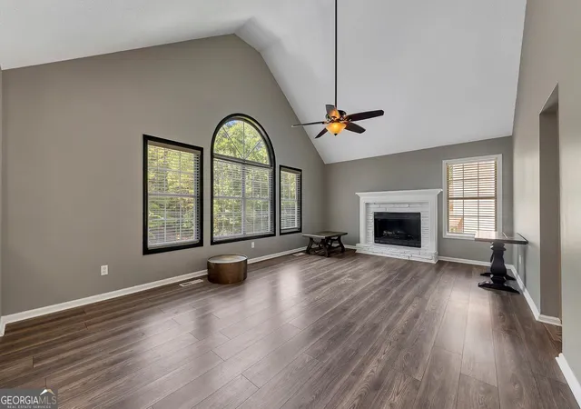 Photo 4 of Single family home for sale at 6484 Victory Dr, Acworth, GA 30102 | MLS# 10832288 | Listing updated on 2026-09-21