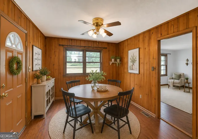 Photo 3 of Single family home for sale at 586 Collins Rd, Toccoa, GA 30577 | MLS# 10731809 | Listing updated on 2026-10-09