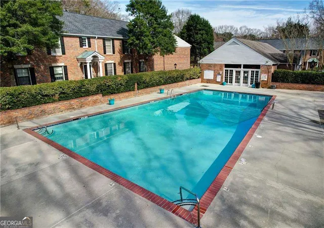 2nd image of 6700 Roswell Rd, Atlanta, GA 30328