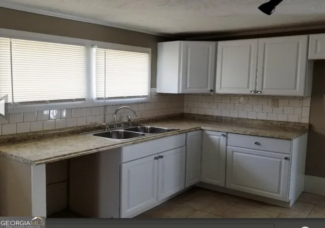 5th image of 1323 S Hairston Rd, Stone Mountain, GA 30088 | MLS# 10756606