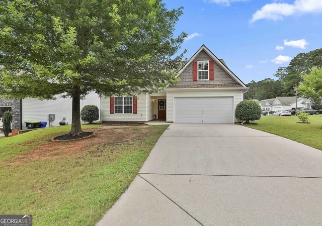 Homes for sale in Grantville, GA | 18 Hill Top Cir, Grantville, GA 30220 | MLS# 10763889