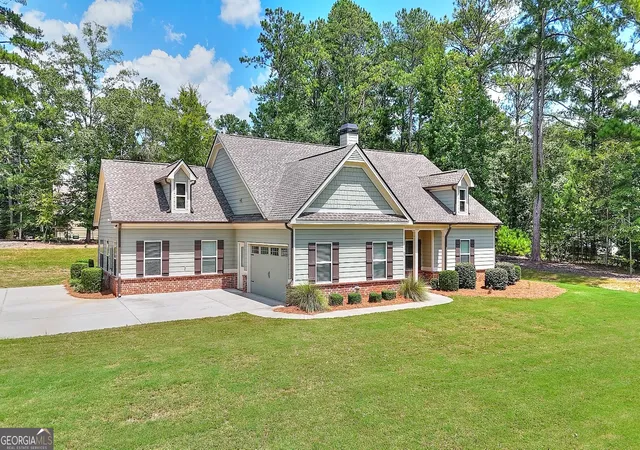 1st image of 1414 Maple Cove Ln, Loganville, GA 30052 | MLS# 10824166