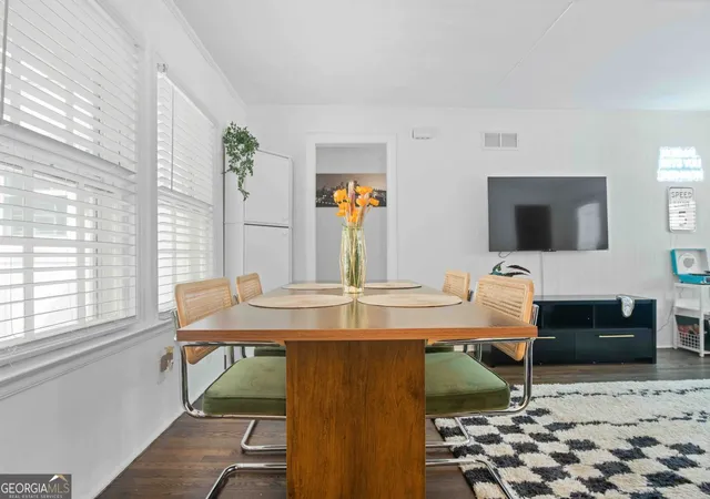 Listing Photo 4 - Condo for sale in building located at 3247 N Fulton Ave, Atlanta, GA 30354