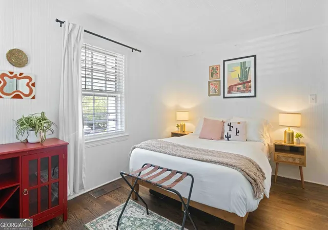 Listing Photo 5 - Condo for sale in building located at 3247 N Fulton Ave, Atlanta, GA 30354