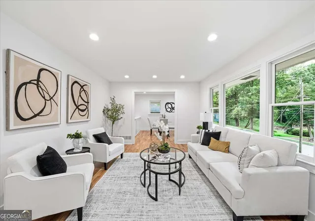 Photo 4 of Single family home for sale at 1875 Ravenwood Way NE, Atlanta, GA 30329 | MLS# 10811734 | Listing updated on 2026-09-12