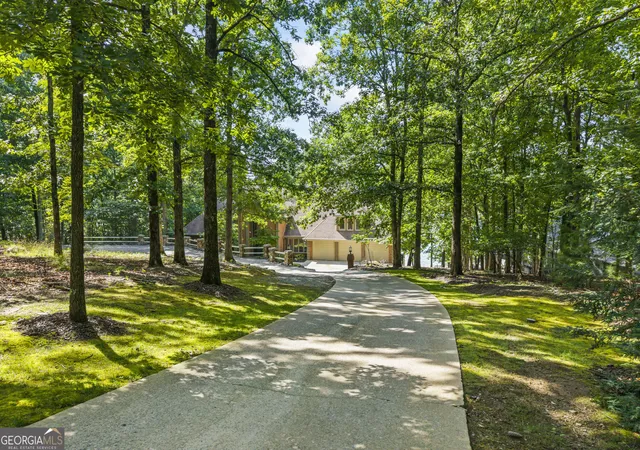 Photo 3 of Single family home for sale at 6576 Yacht Clb Rd, Flowery Branch, GA 30542 | MLS# 10793679 | Listing updated on 2026-09-09