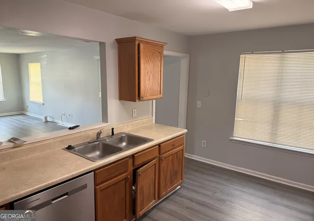 Photo 3 of Townhouse for sale at 6229 Hickory Ln Cir, Union City, GA 30291 | MLS# 10800088 | Listing updated on 2026-09-09