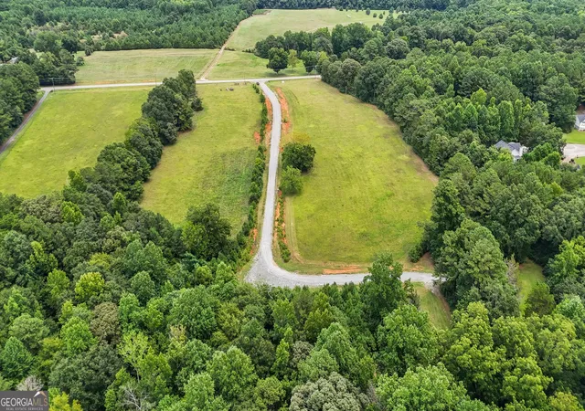 Photo 4 of Sale Pending at 212 Joe Lane Rd, Jackson, GA 30233 | MLS# 10821952 | Listing updated on 2026-08-29