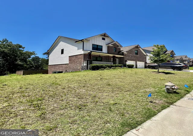 Photo 2 of Single family home for sale at 3657 Thornhill Ct, Douglasville, GA 30135 | MLS# 10783118 | Listing updated on 2026-07-14