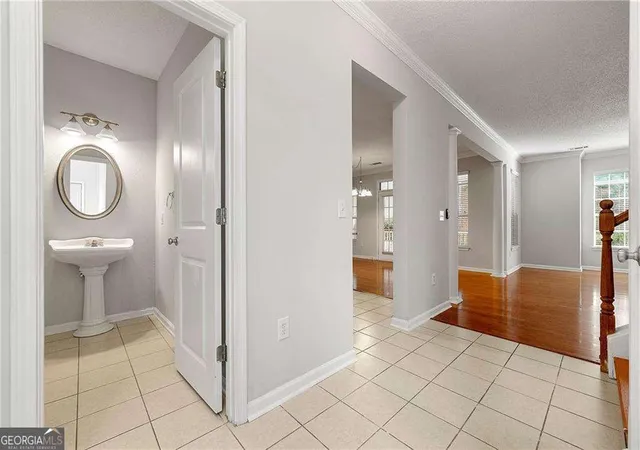 3rd image of 2015 Barrett Lakes Blvd NW, Kennesaw, GA 30144