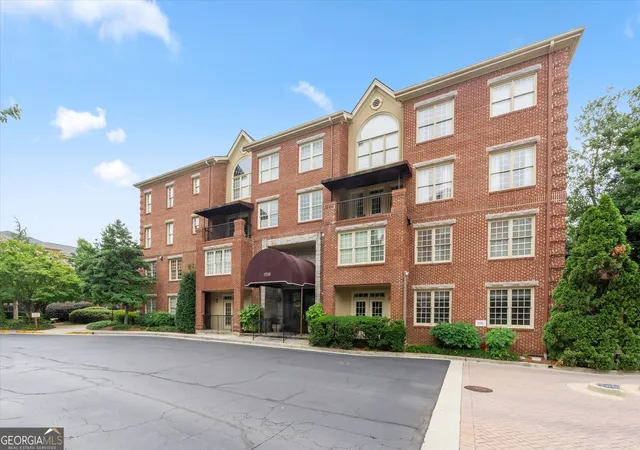 1st image of 1735 Peachtree St Ne #404, Atlanta, GA 30309 | MLS# 10772207