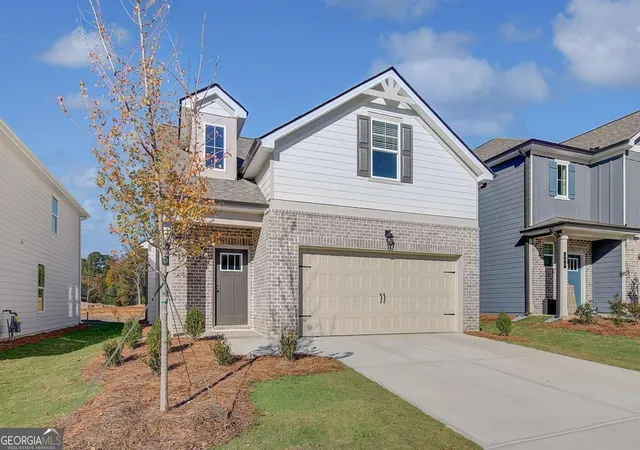Photo 3 of Single family home for sale at 332 Bedford Tr, Conyers, GA 30094 | MLS# 10827884 | Listing updated on 2026-08-21