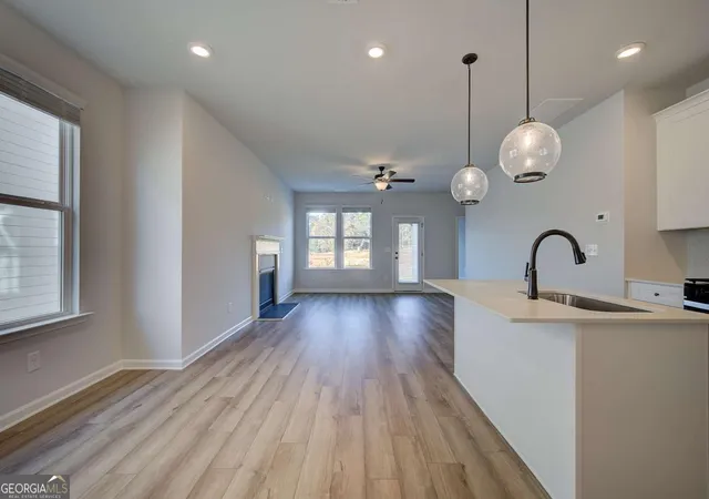 Photo 4 of Single family home for sale at 332 Bedford Tr, Conyers, GA 30094 | MLS# 10827884 | Listing updated on 2026-08-21