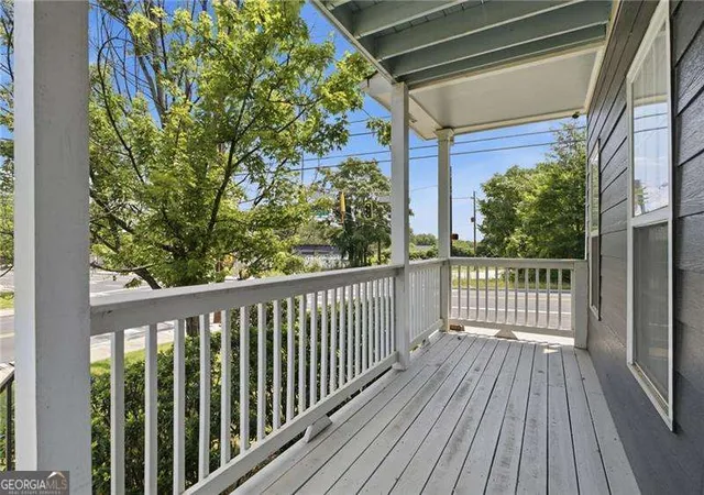 Photo 2 of Single family home for sale at 8 Weyman Ave Sw, Atlanta, GA 30315 | MLS# 10827682 | Listing updated on 2026-08-31
