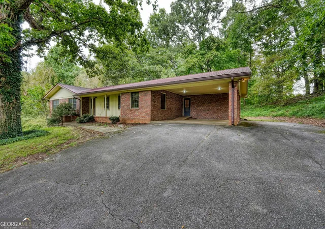 Photo 1 of Single family home for sale at 727 Bell Crk Rd, Hiawassee, GA 30546 | MLS# 10836455 | Listing updated on 2026-09-14