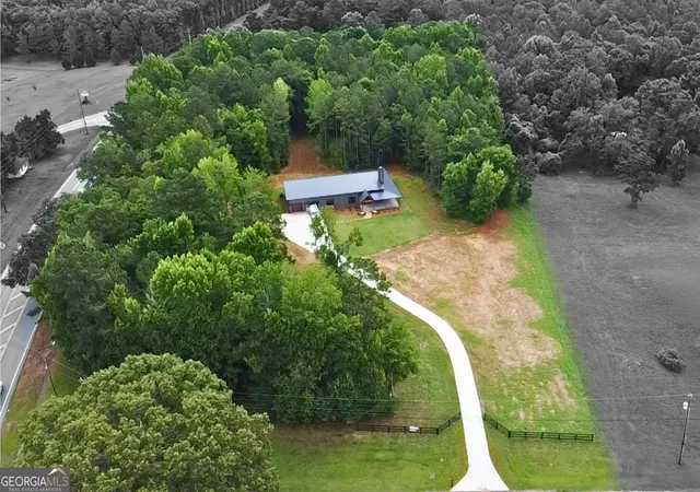 3rd image of 109 Dub Walker Rd, Jackson, GA 30233 | MLS# 10817065