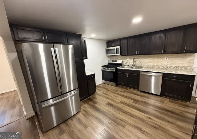 5th image of 2523 Hood Ave Nw, Atlanta, GA 30318 | MLS# 10788069