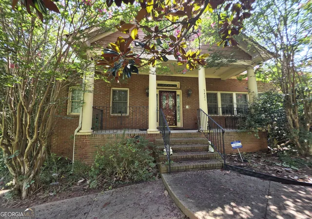 Photo 4 of Single family home for sale at 3421 Rainbow Dr, Decatur, GA 30034 | MLS# 10813724 | Listing updated on 2026-09-20