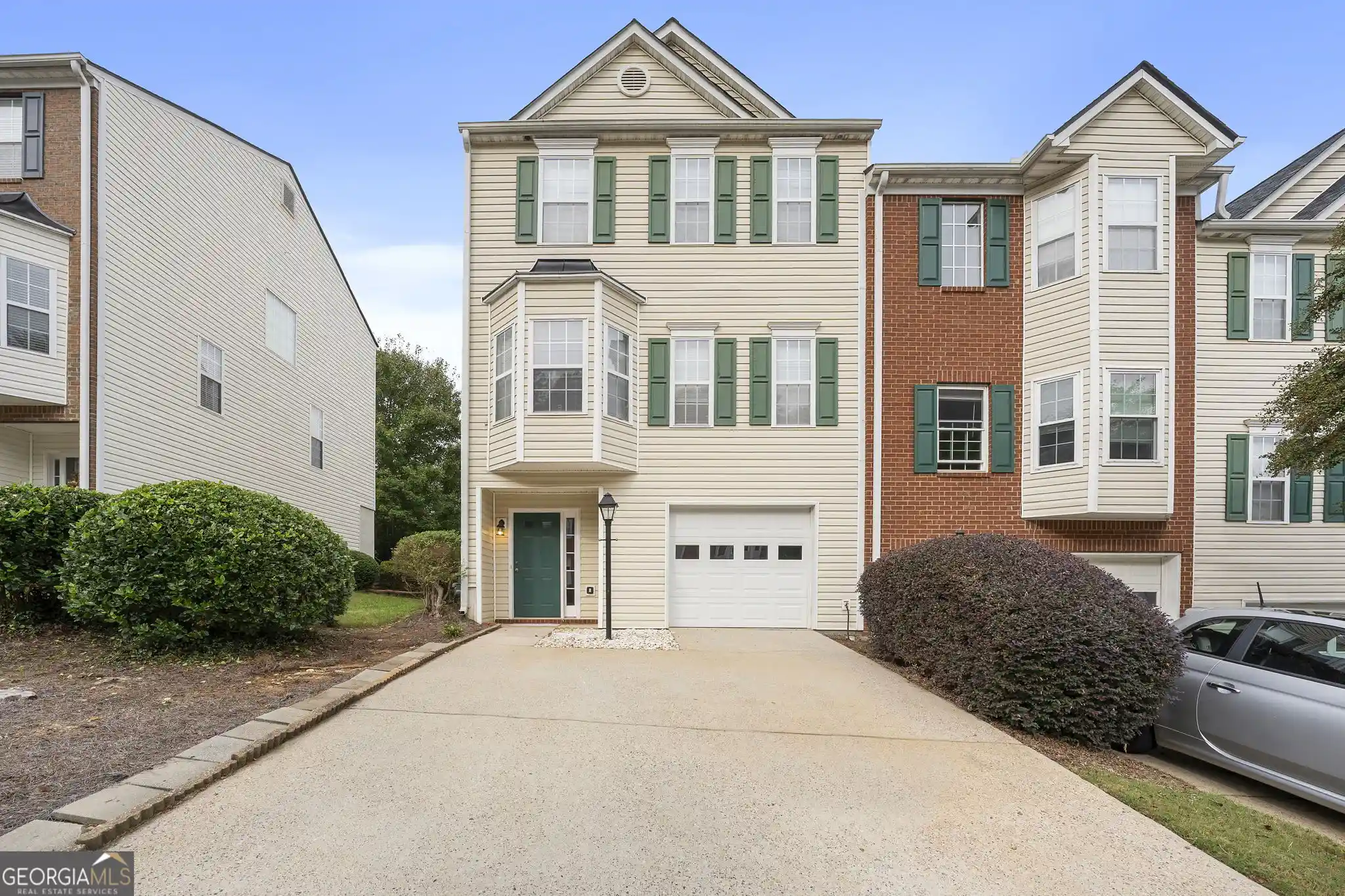 Photo 1 of Single family home for sale at 1315 Pilgrim Lake Dr, Cumming, GA 30040 | MLS# 10873221 | Listing updated on 2026-10-19