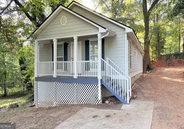 Homes for sale in Atlanta, GA | 1145 Booker Ave Sw, Atlanta, GA 30310 | MLS# 10764174