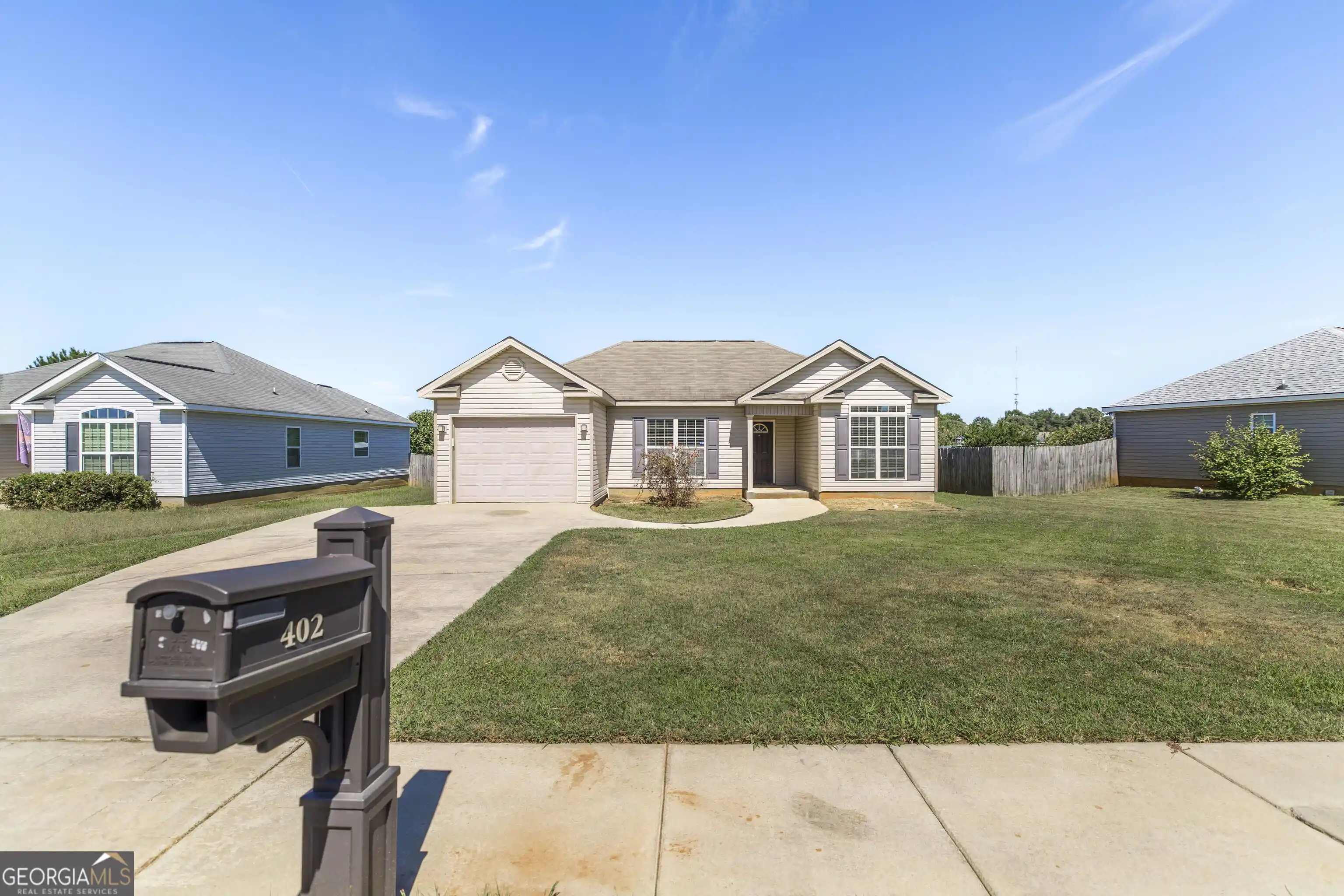 Photo 1 of Sale Pending at 402 Tug Ct, Warner Robins, GA 31088 | MLS# 10855452 | Listing updated on 2026-10-22
