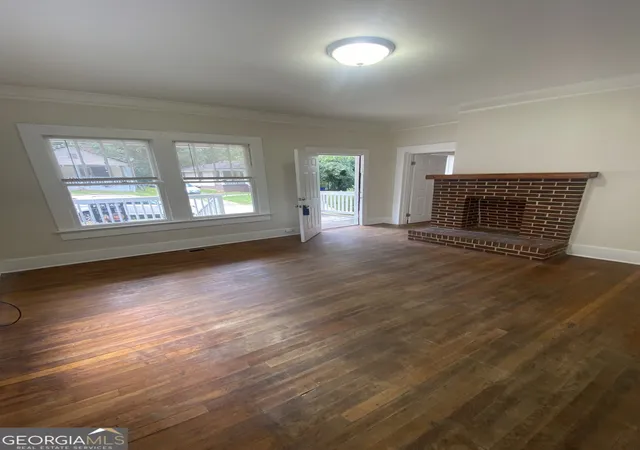 Photo 3 of Single family home for sale at 522 N 8Th St, Griffin, GA 30223 | MLS# 10816803 | Listing updated on 2026-09-21
