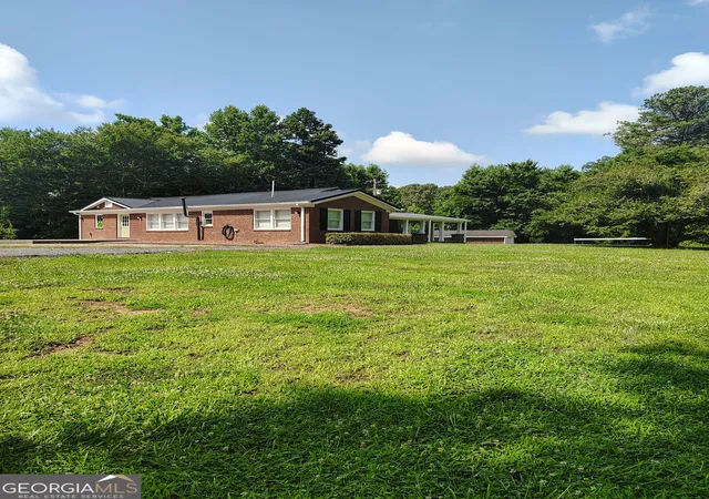2nd image of 391 Locklear Cir, Dallas, GA 30157 | MLS# 10806177