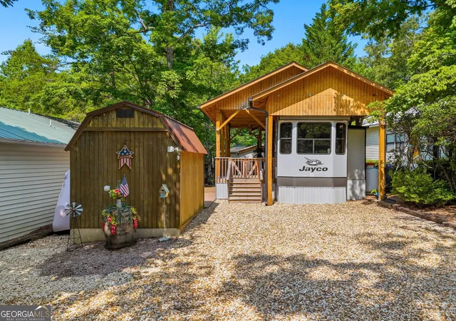 Homes for sale in Cleveland, GA | 104 Cindy Pkwy, Cleveland, GA 30528 | MLS# 10794089