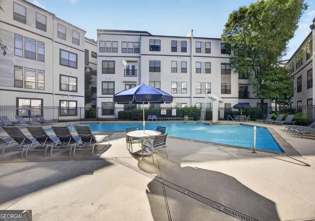 Listing Photo 2 - Condo for sale in building located at 821 Ralph Mcgill Blvd Ne, Atlanta, GA 30306 - Unit #3137
