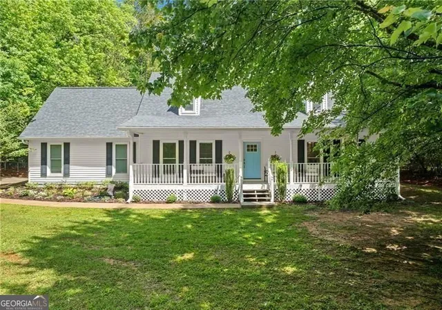 2nd image of 5902 Wills Orchard Rd, Cumming, GA 30040 | MLS# 10777624