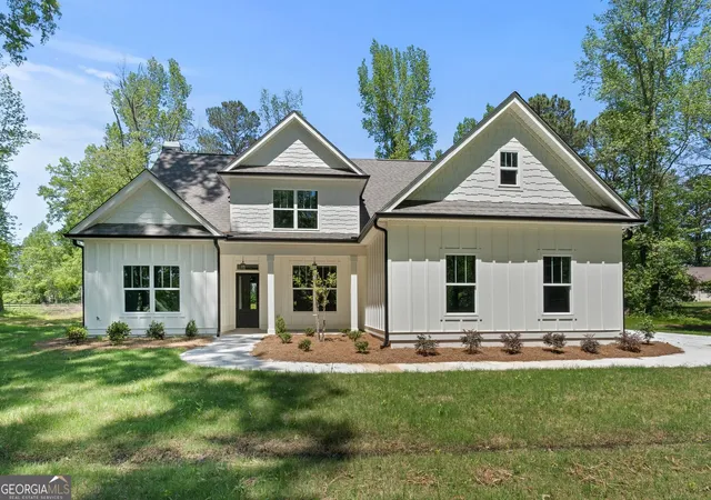 1st image of 21 Oak Grove Trl, Griffin, GA 30224 | MLS# 10805183