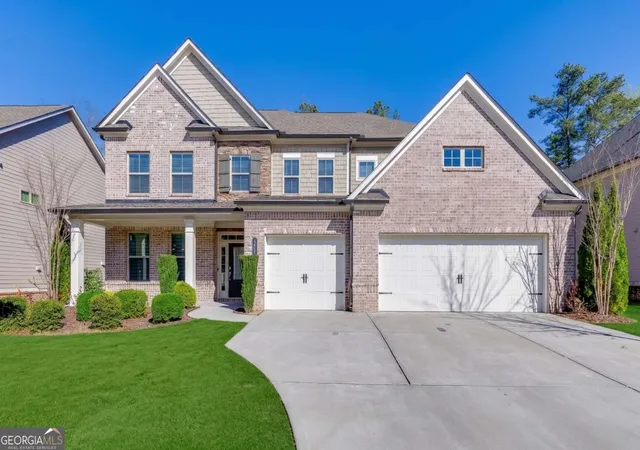 Photo 1 of Single family home for sale at 3005 Davidsonville Dr, Cumming, GA 30041 | MLS# 10827901 | Listing updated on 2026-09-10