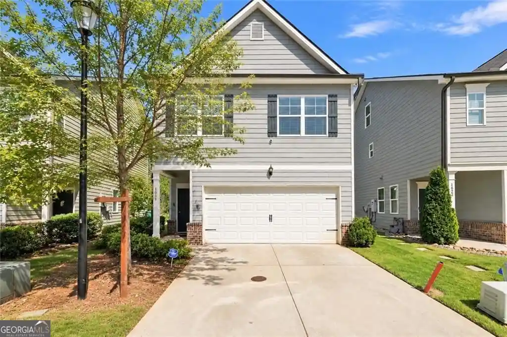 Townhouse for sale at 1620 Jacobs Way, Stone Mountain, GA 30083 | MLS# 10870628