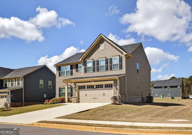 Photo 3 of Single family home for sale at 219 Crabapple Rd, Mcdonough, GA 30253 | MLS# 10811799 | Listing updated on 2026-08-29