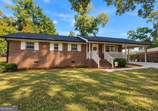 Single family home for sale at 329 Dale Dr, Griffin, GA 30223 | MLS# 10835219