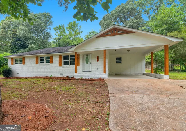 Photo 3 of Single family home for sale at 1635 Vineyard Rd, Griffin, GA 30224 | MLS# 10836310 | Listing updated on 2026-09-14