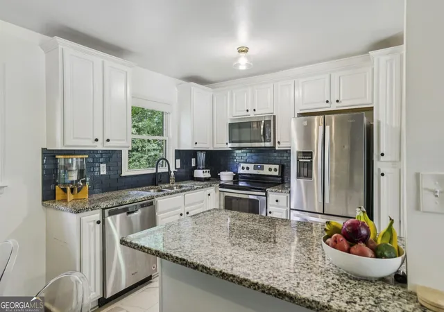 4th image of 3453 Tulip Dr, Decatur, GA 30032 | MLS# 10739282