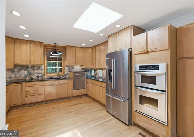 4th image of 112 Cross Gate Dr, Marietta, GA 30068 | MLS# 10798852
