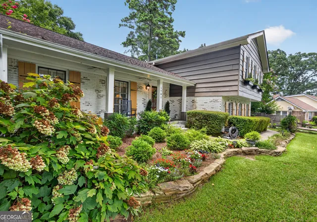 Photo 2 of Sale Pending at 1701 Driftwood Pl, Snellville, GA 30078 | MLS# 10813771 | Listing updated on 2026-08-29